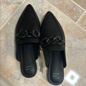 NWT Black Mules w. Buckle